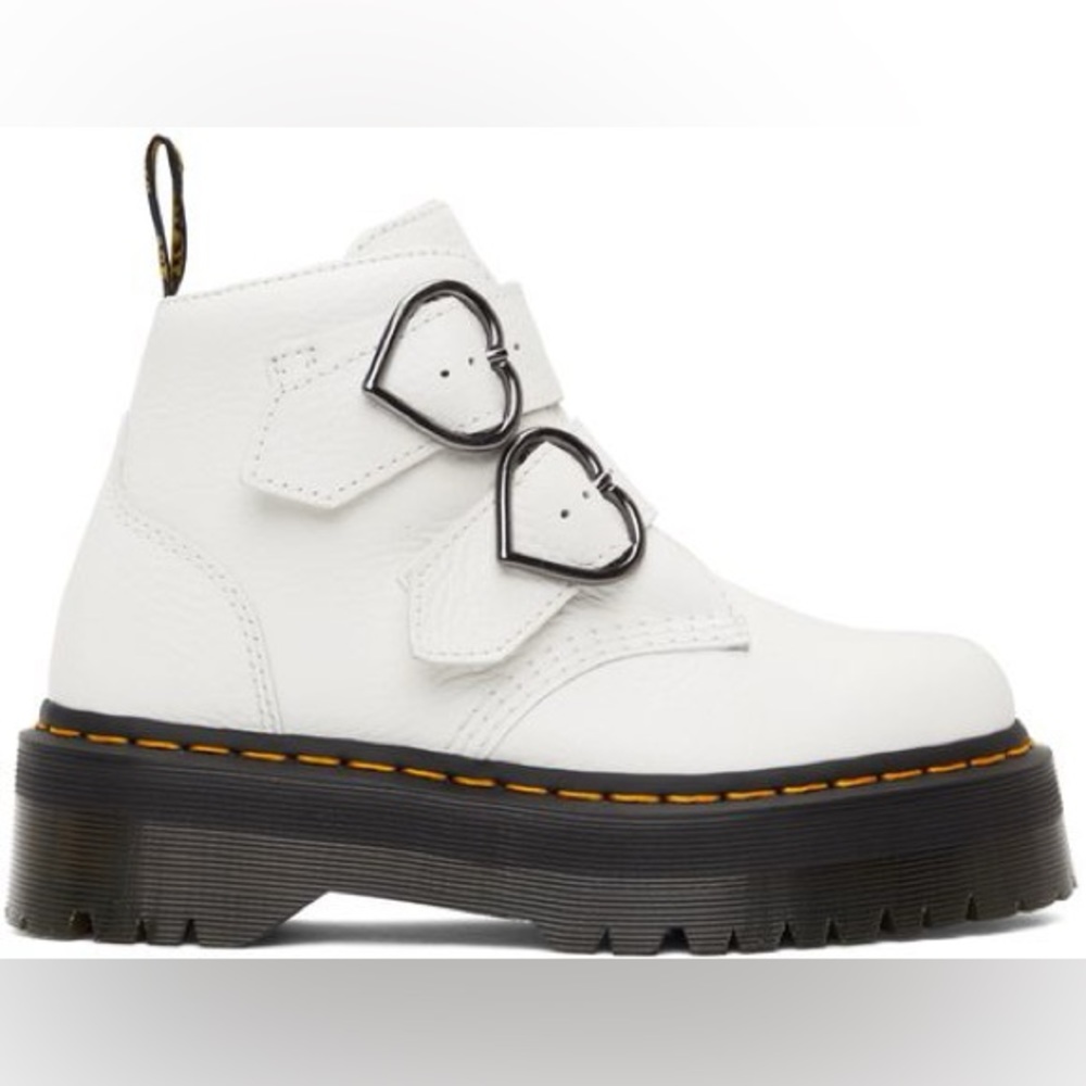 New Dr Martens boots size 8 US